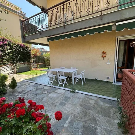 Apartman Casa Chicca 1km From The Sea And 2km From The Ariston